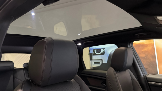 Land Rover Discovery Sport 1.5 P270e Metropolitan 5dr Auto [5 Seat] Station Wagon - Image 20